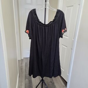 Michel Studio Viscose Blend Plus Size Black Dress with Red Accents